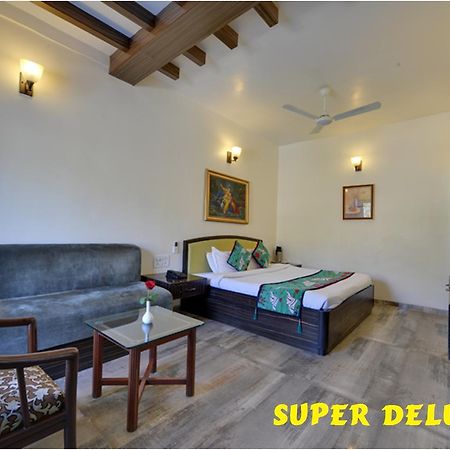 Hotel Karnavati Mount Abu Εξωτερικό φωτογραφία