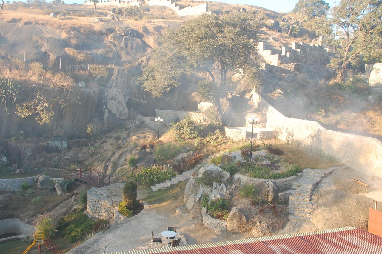Hotel Karnavati Mount Abu Εξωτερικό φωτογραφία
