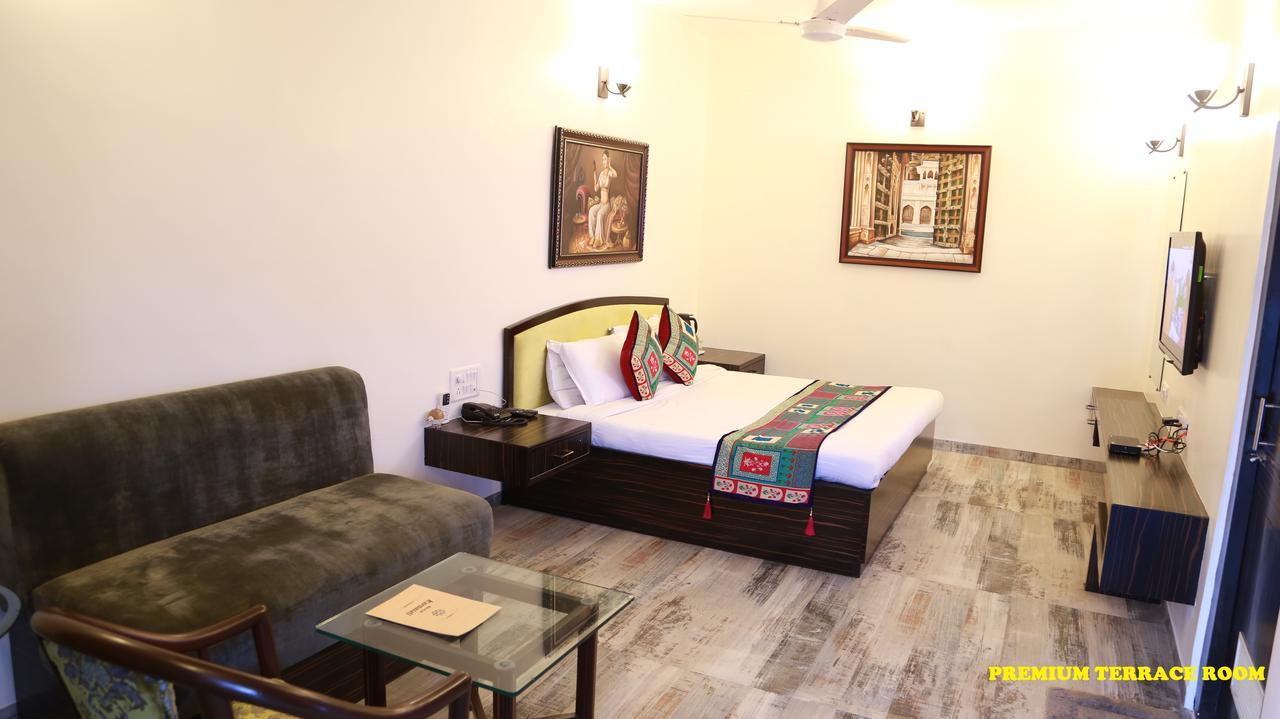 Hotel Karnavati Mount Abu Εξωτερικό φωτογραφία
