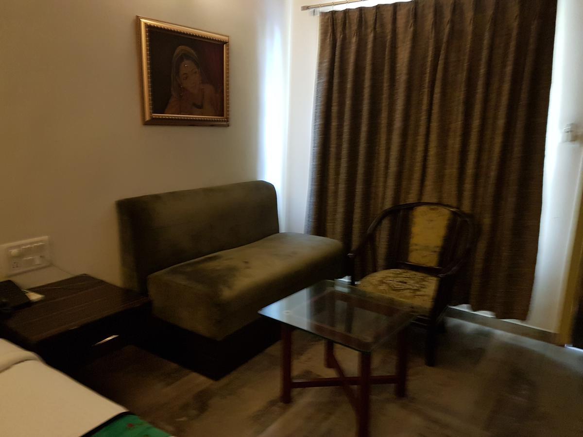Hotel Karnavati Mount Abu Εξωτερικό φωτογραφία