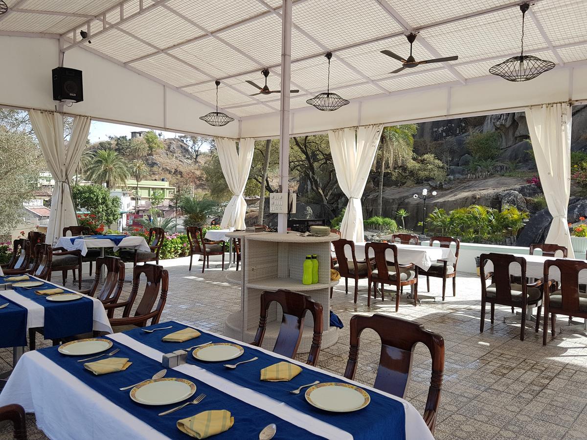 Hotel Karnavati Mount Abu Εξωτερικό φωτογραφία