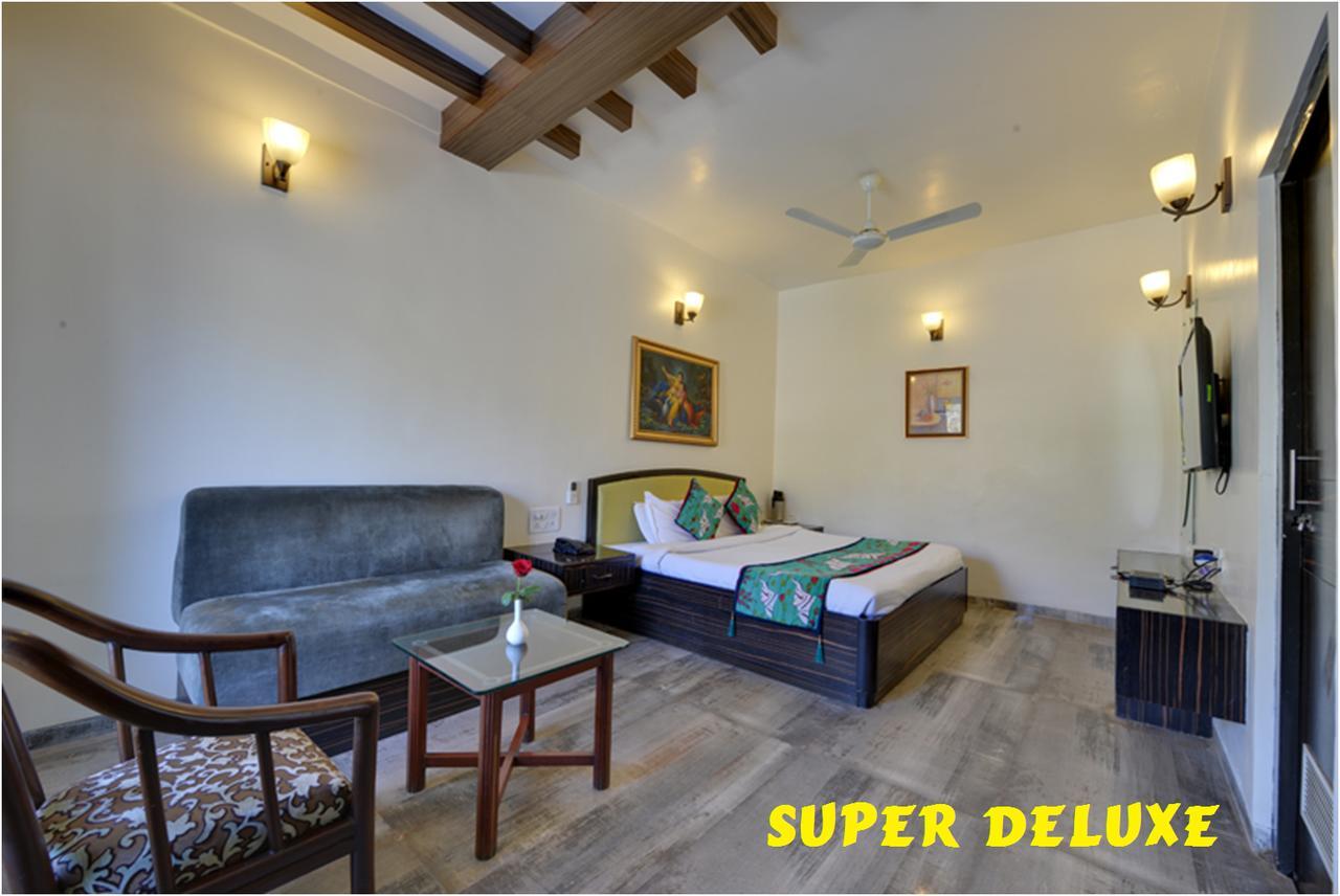 Hotel Karnavati Mount Abu Εξωτερικό φωτογραφία