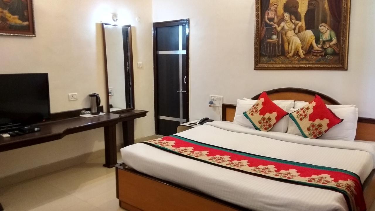 Hotel Karnavati Mount Abu Εξωτερικό φωτογραφία