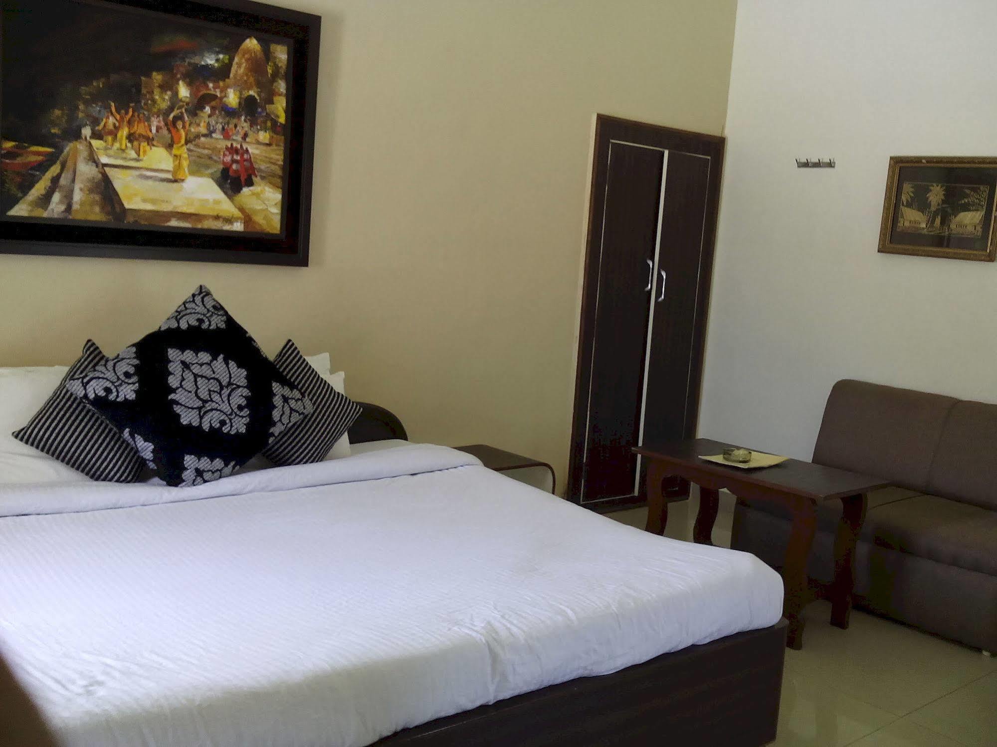 Hotel Karnavati Mount Abu Εξωτερικό φωτογραφία